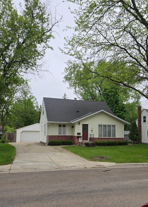 Photo of 207 E Lyon Street, Marshall, MN 56258 (MLS # 7143623)