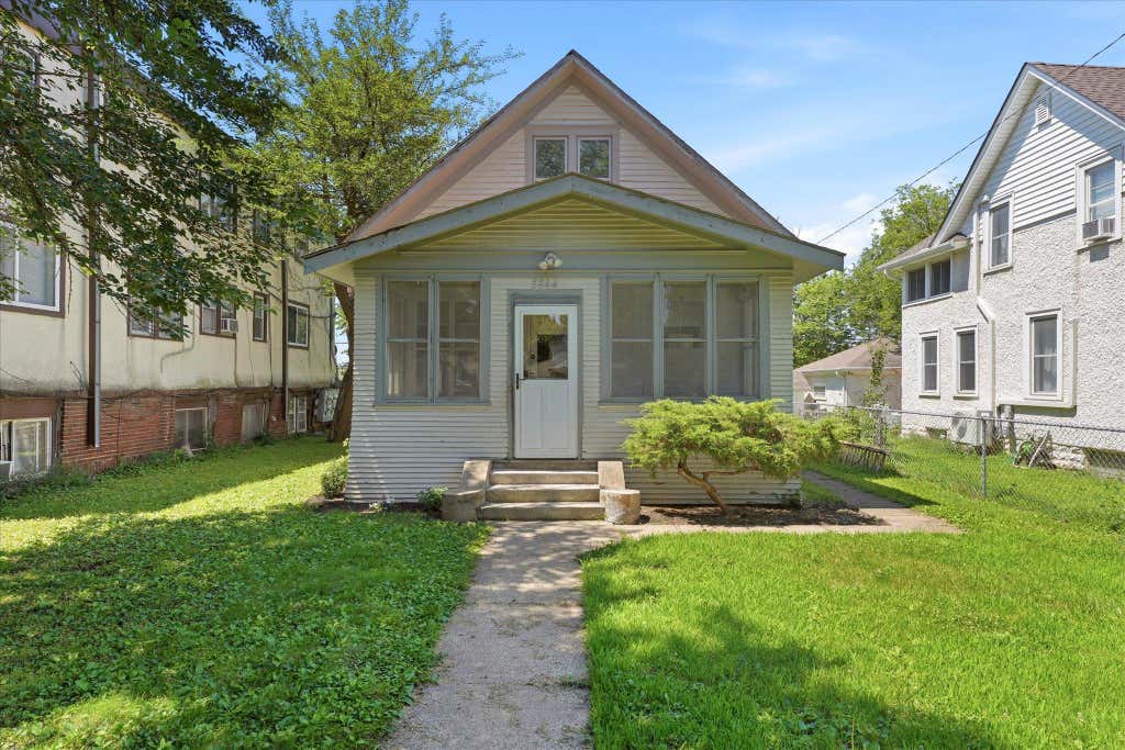 Photo of 3944 Oakland Avenue, Minneapolis, MN 55407 (MLS # 7102837)