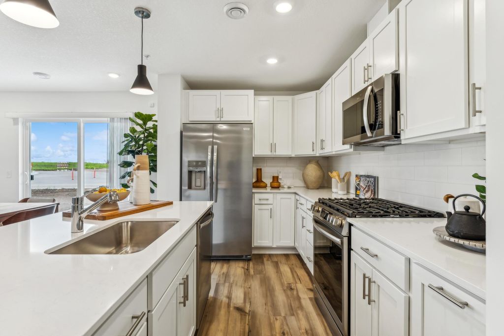 Photo of 5333 Long Pointe Pass, Woodbury, MN 55129 (MLS # 7064261)