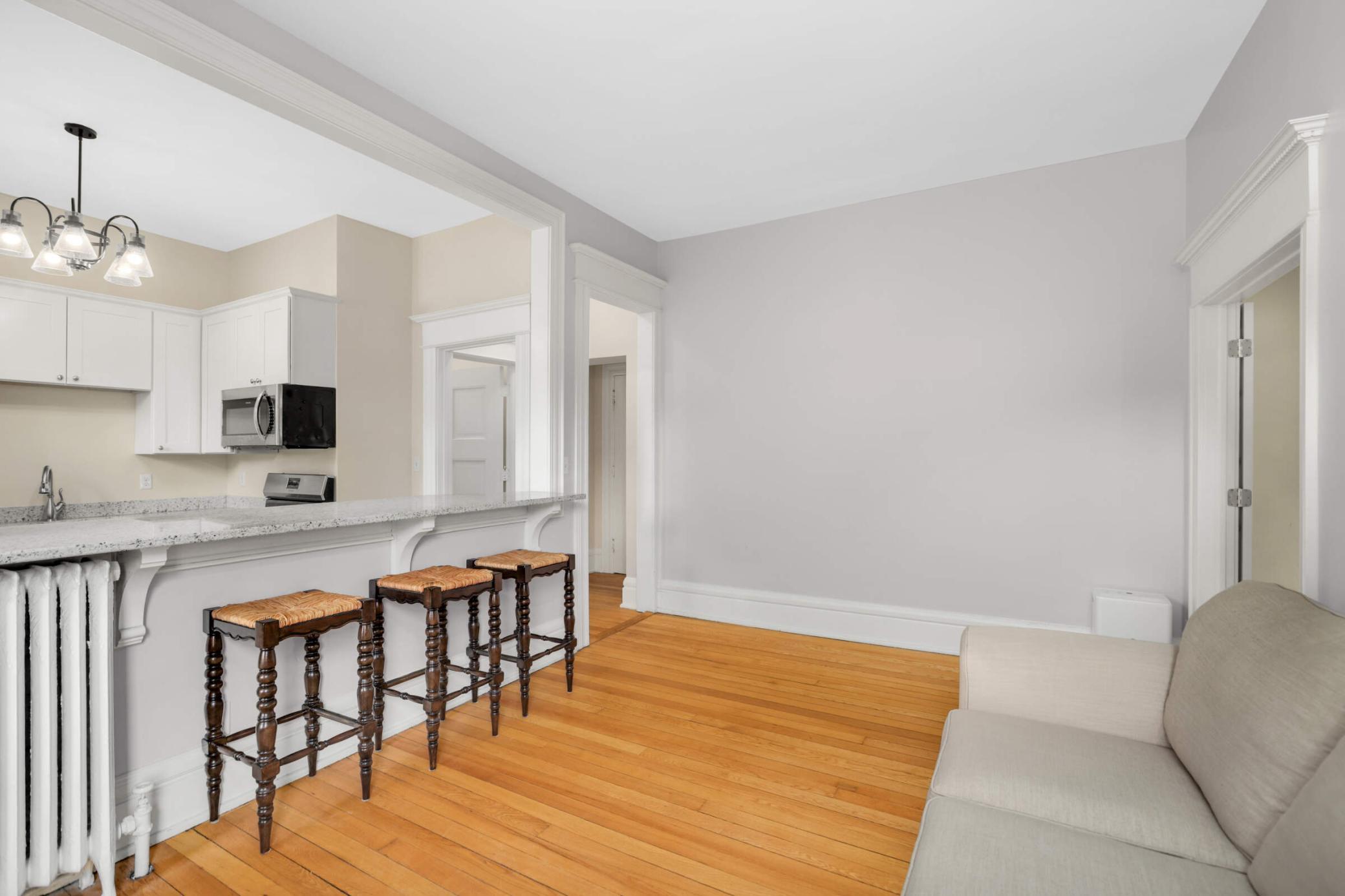 579 Summit Avenue 105