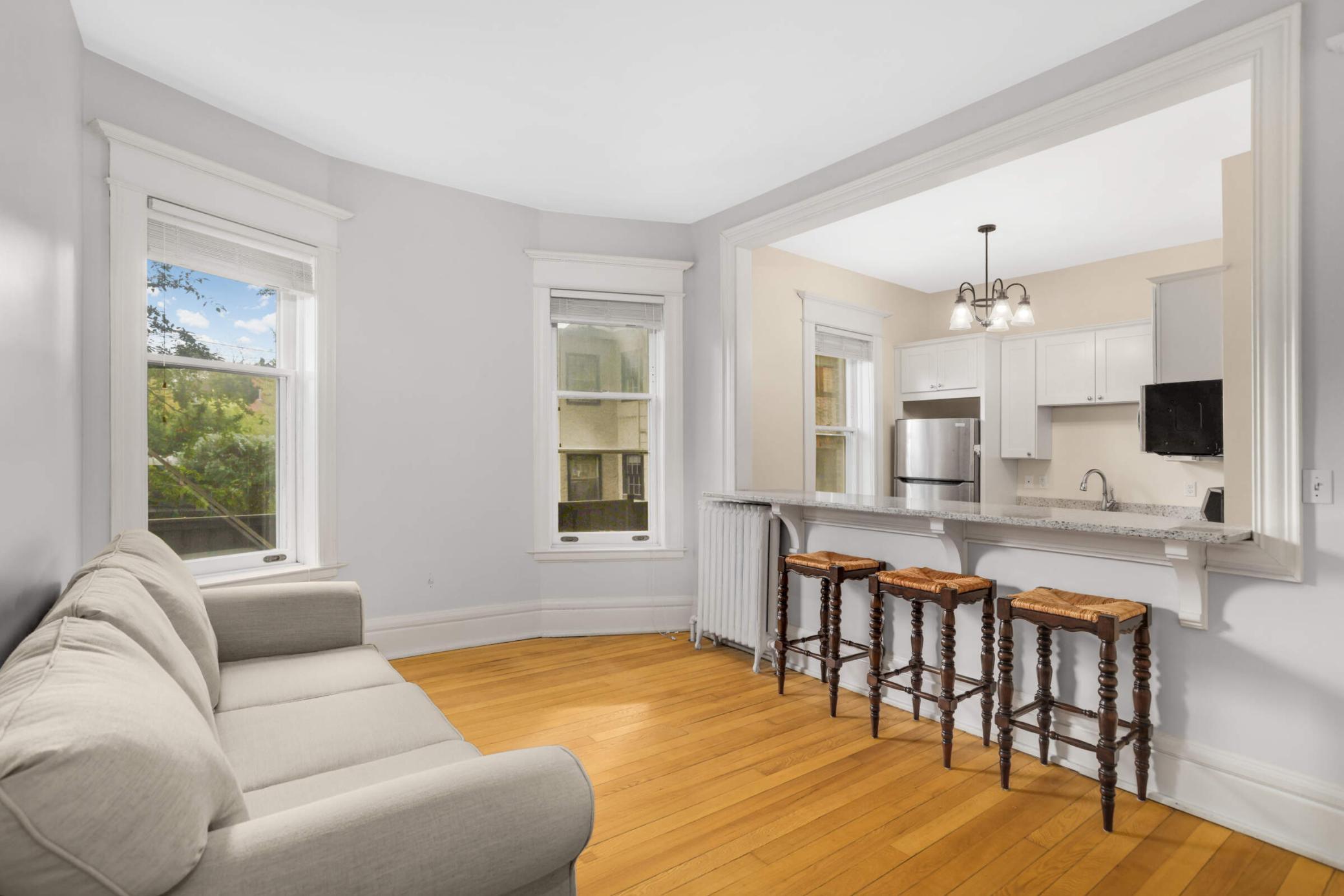 579 Summit Avenue 105