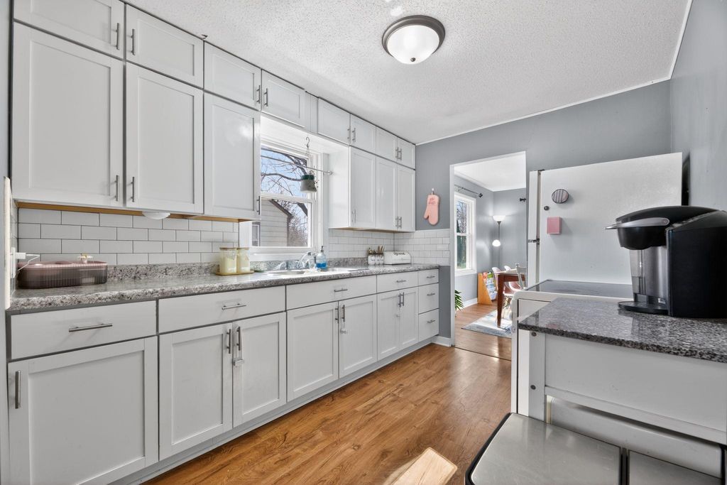 Photo of 1373 Jefferson Street SE, Hutchinson, MN 55350 (MLS # 7044147)