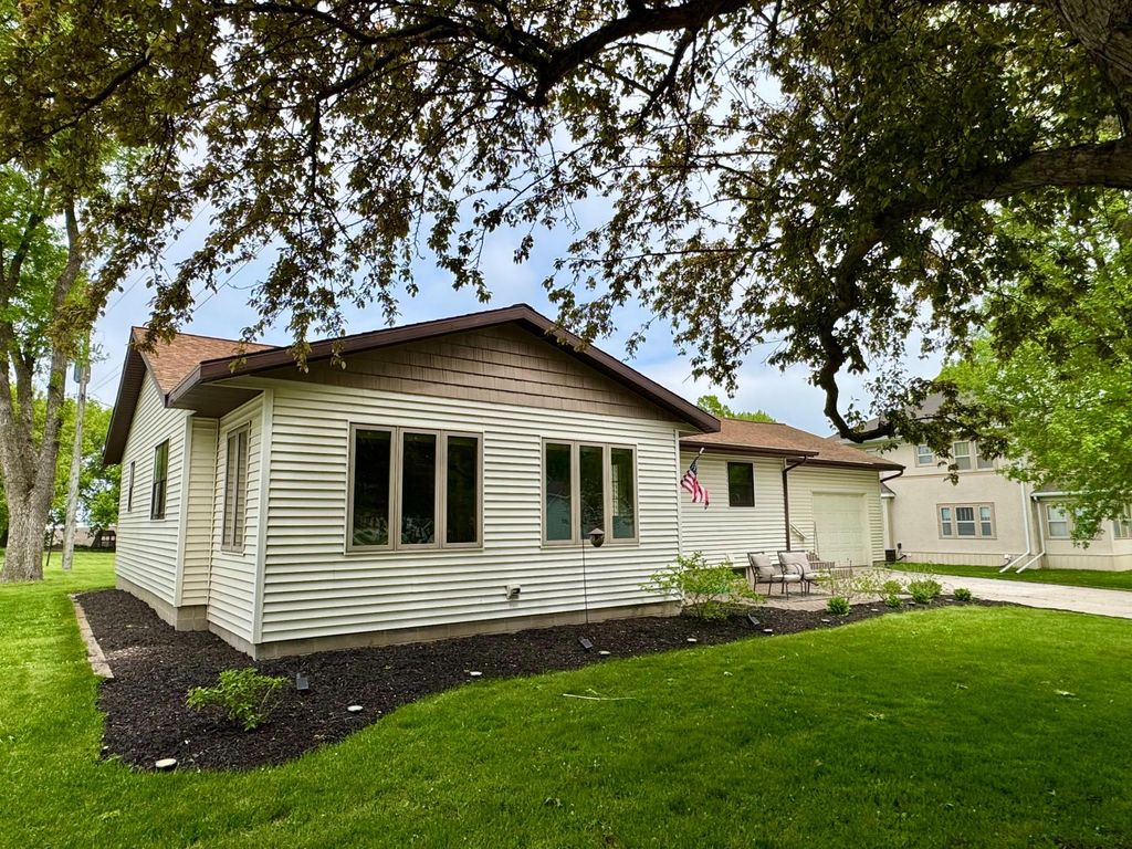 Photo of 508 Fremont Avenue NW, Renville, MN 56284 (MLS # 7076762)