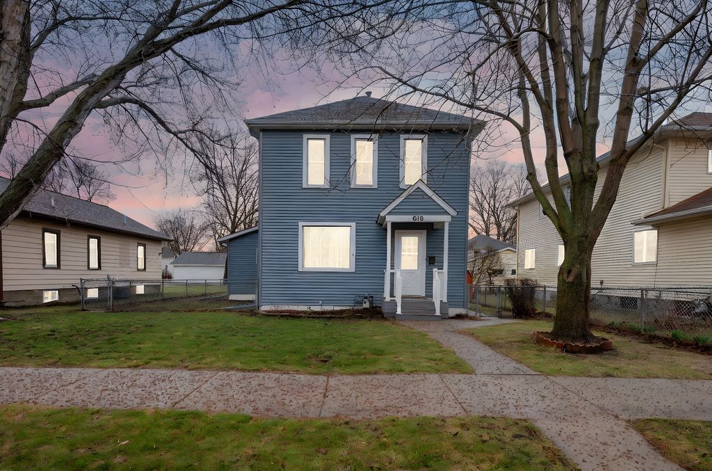 Photo of 616 Range Street, North Mankato, MN 56003 (MLS # 7047960)