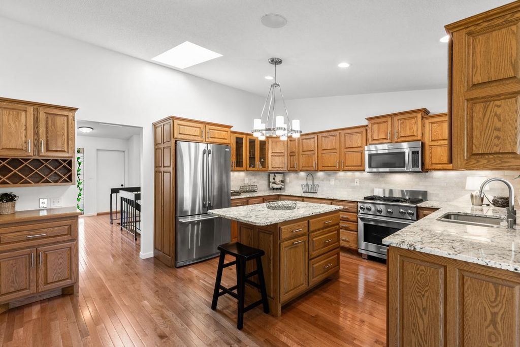 Photo of 9528 Woodbridge Road, Bloomington, MN 55438 (MLS # 7058696)