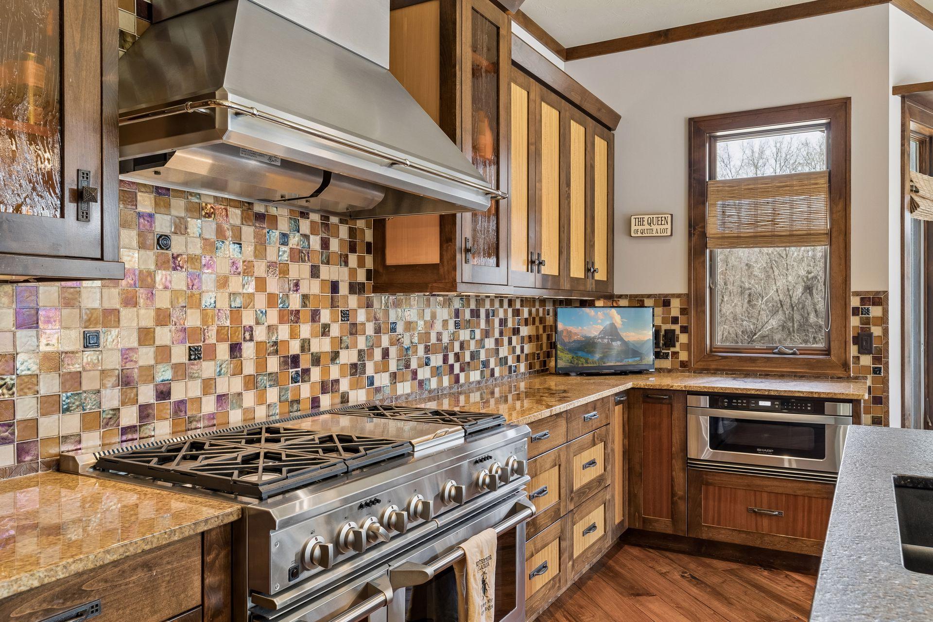 Saint Paul, Minnesota, 55118, United States, 3 Bedrooms Bedrooms, ,3 BathroomsBathrooms,Residential,Active,2036049