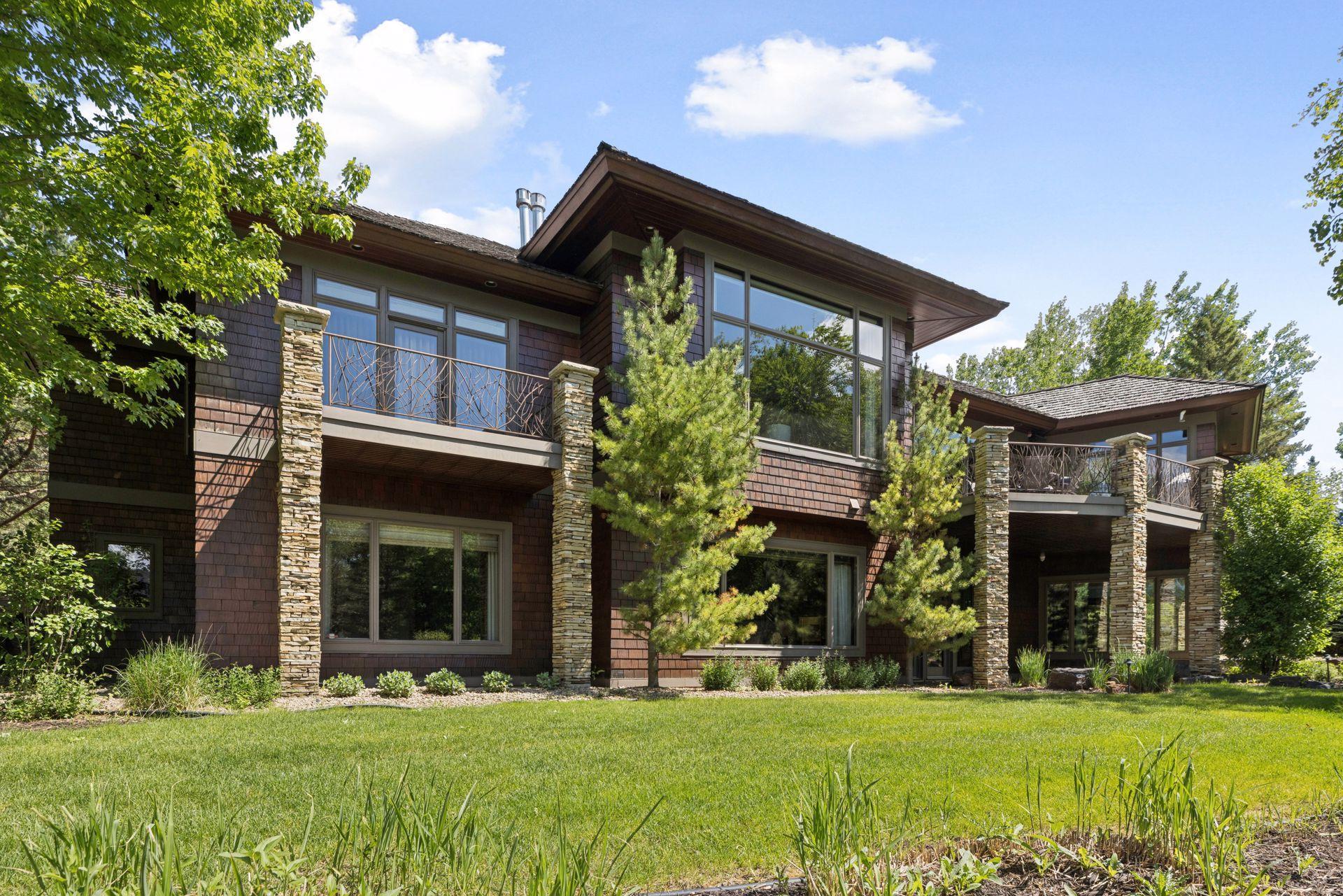 Saint Paul, Minnesota, 55118, United States, 3 Bedrooms Bedrooms, ,3 BathroomsBathrooms,Residential,Active,2036049