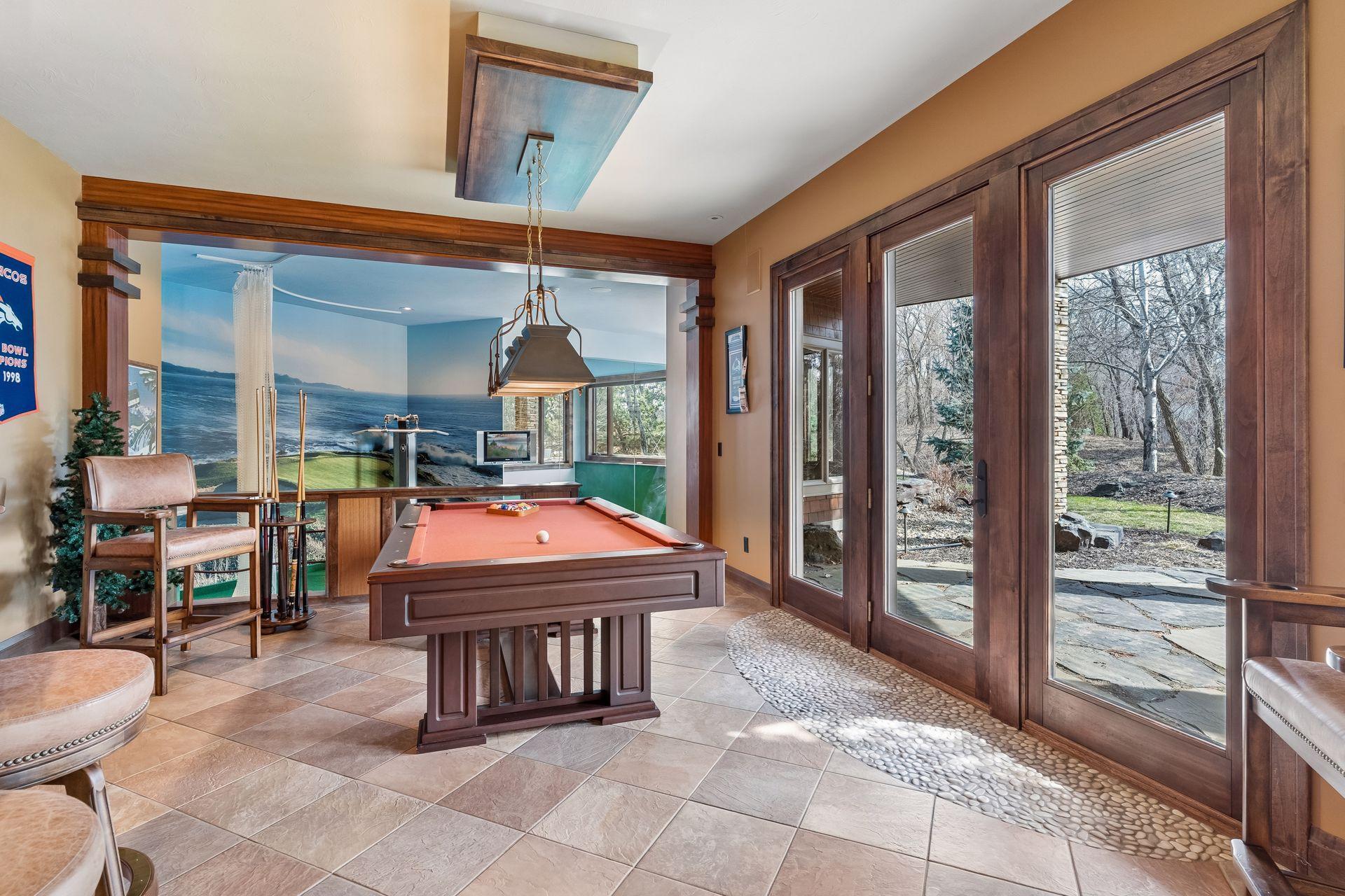 Saint Paul, Minnesota, 55118, United States, 3 Bedrooms Bedrooms, ,3 BathroomsBathrooms,Residential,Active,2036049