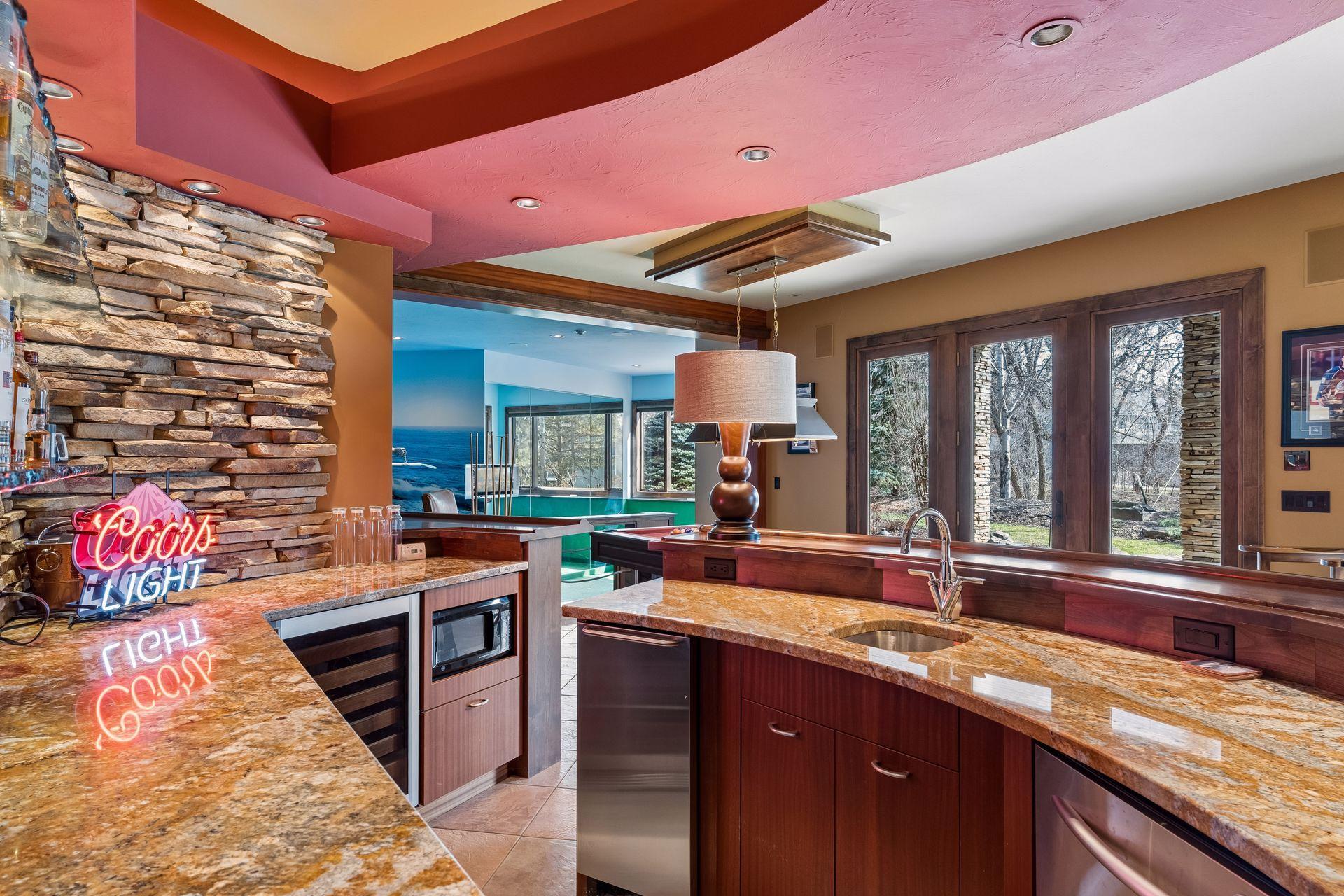 Saint Paul, Minnesota, 55118, United States, 3 Bedrooms Bedrooms, ,3 BathroomsBathrooms,Residential,Active,2036049