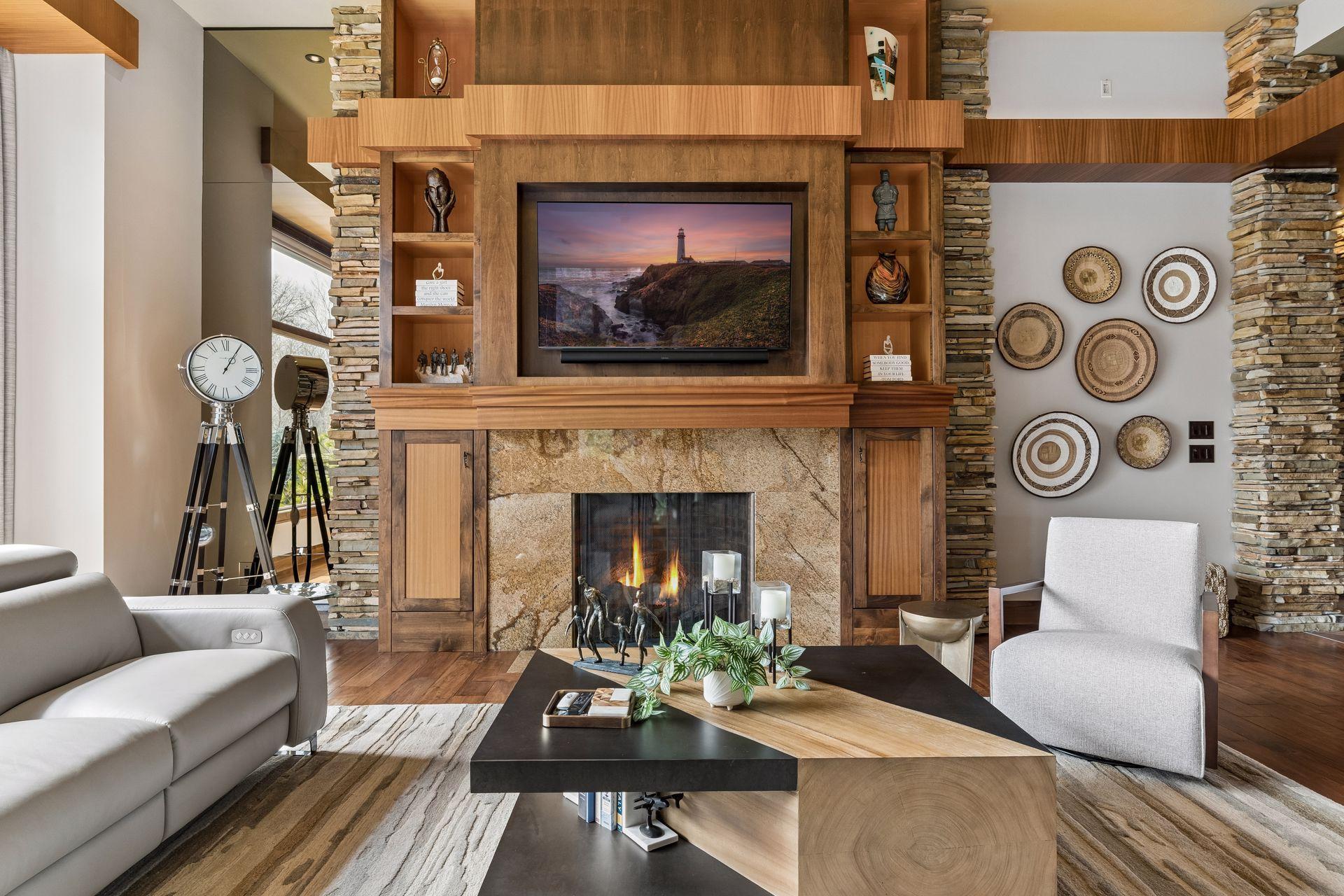 700 Hidden Creek Trail