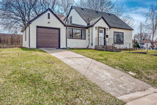 124 KING ST W, SAINT PAUL, MN 55107 - Image dda3f2a7b6eafc9ff31b3614aa574e8b/3920088388