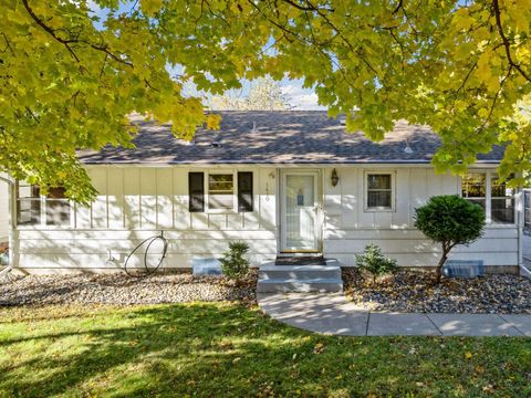 1410 Hillsboro Avenue S Saint Louis Park MN 55426