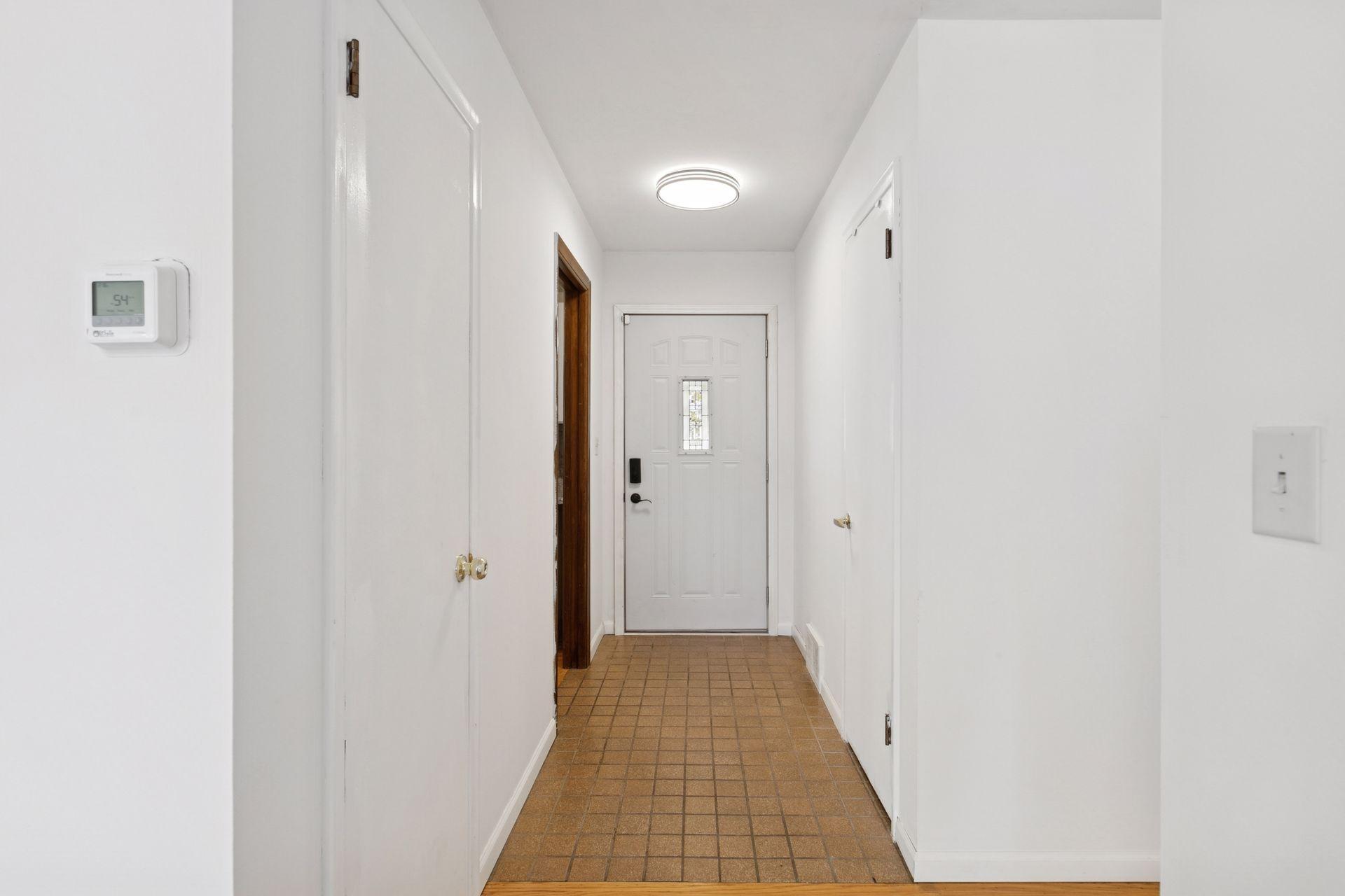 1410 Hillsboro Avenue S