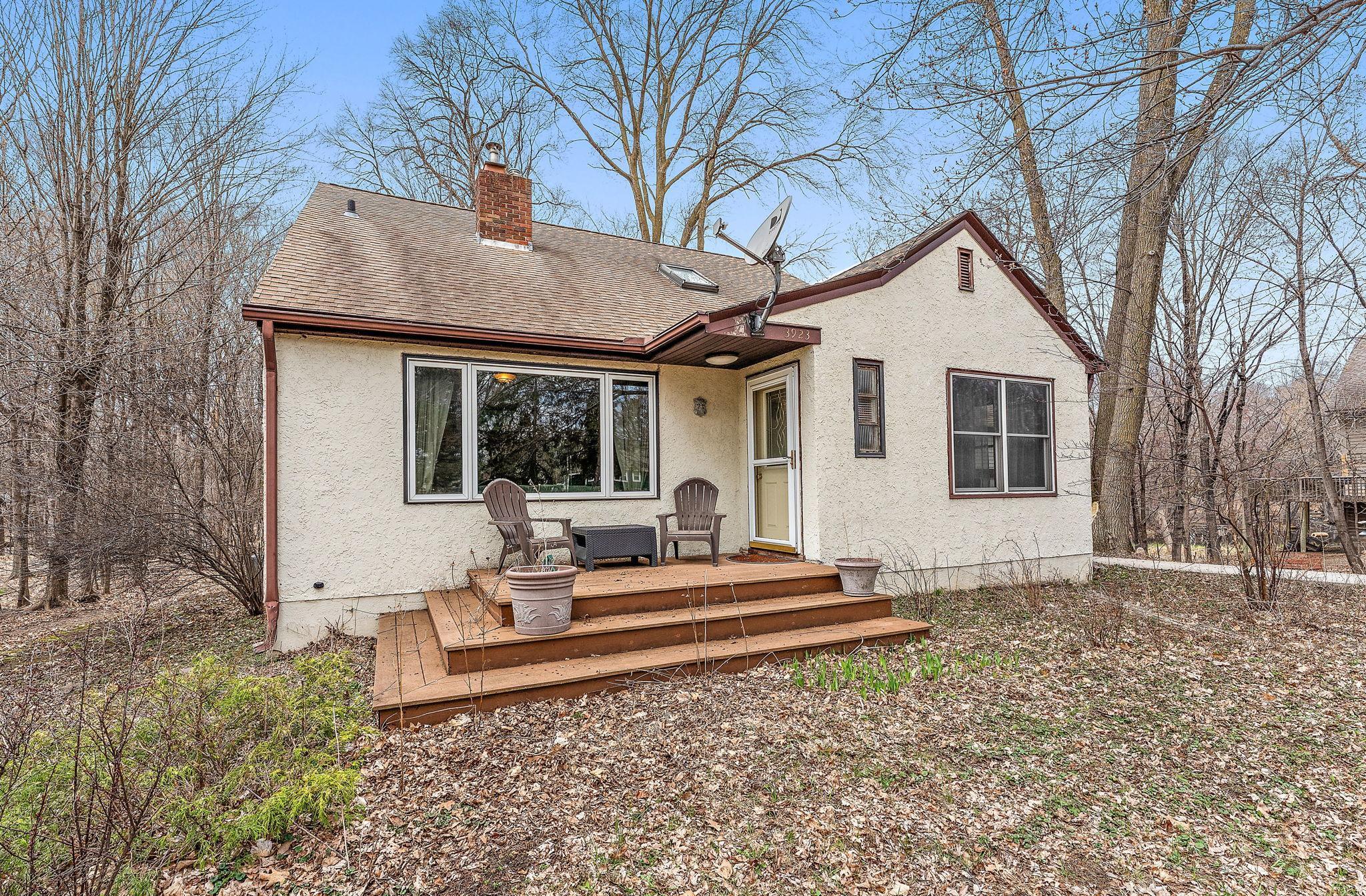 3923 Elmwood Street