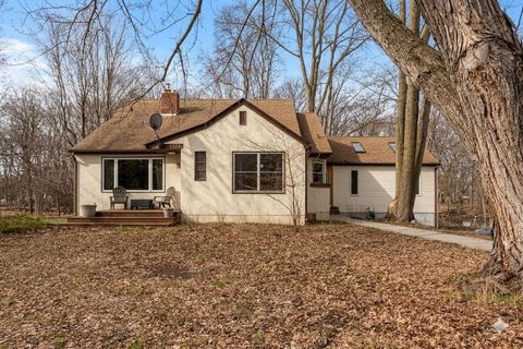 3923 Elmwood Street Vadnais Heights MN 55127