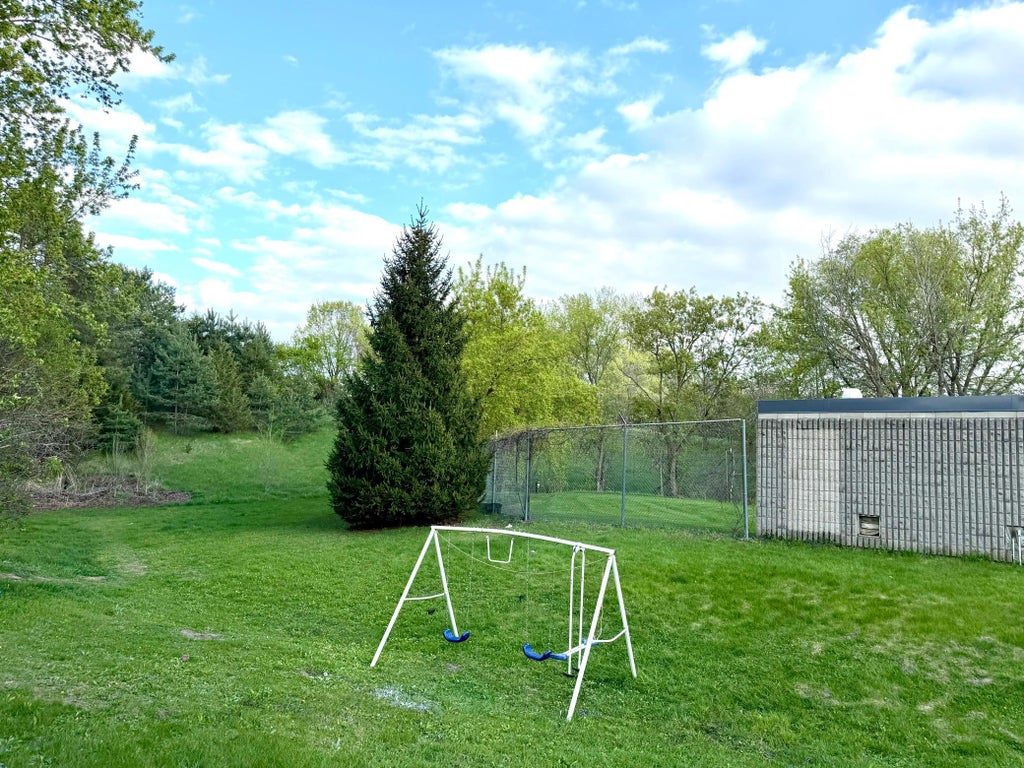 Photo of 329 Cimarron, Lake Elmo, MN 55042 (MLS # 7071073)