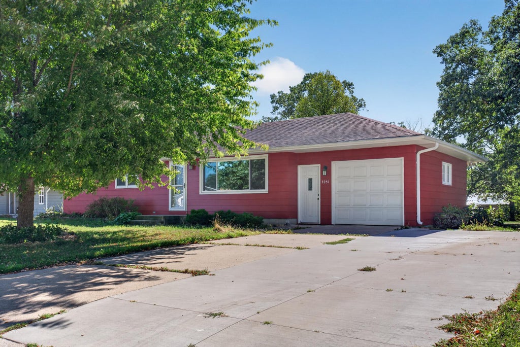 Photo of 4251 Hickory Street, Red Wing, MN 55066 (MLS # 7139303)
