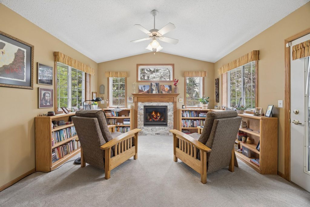 Photo of 8541 Stratford Lane, Brooklyn Park, MN 55443 (MLS # 7067320)