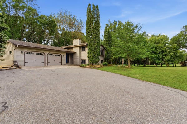 1309 HORSESHOE DR, WILLMAR, MN 56201 - Image ddbe0d785ee0576d963ca3e82229b190/342422366