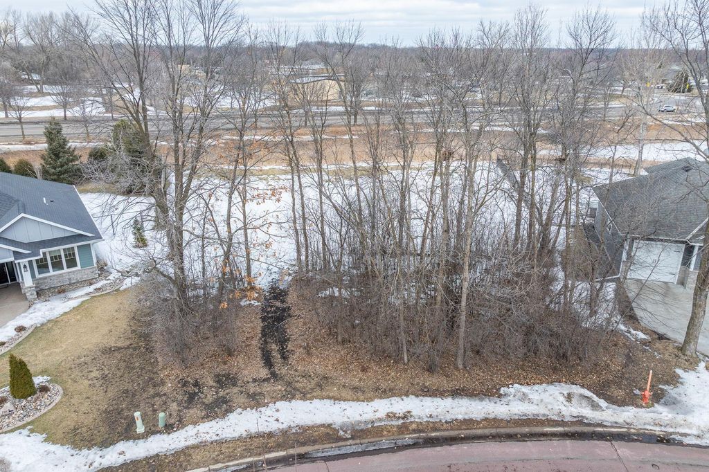 Photo of 128 Oak Marsh Drive, Mankato, MN 56001 (MLS # 7019587)