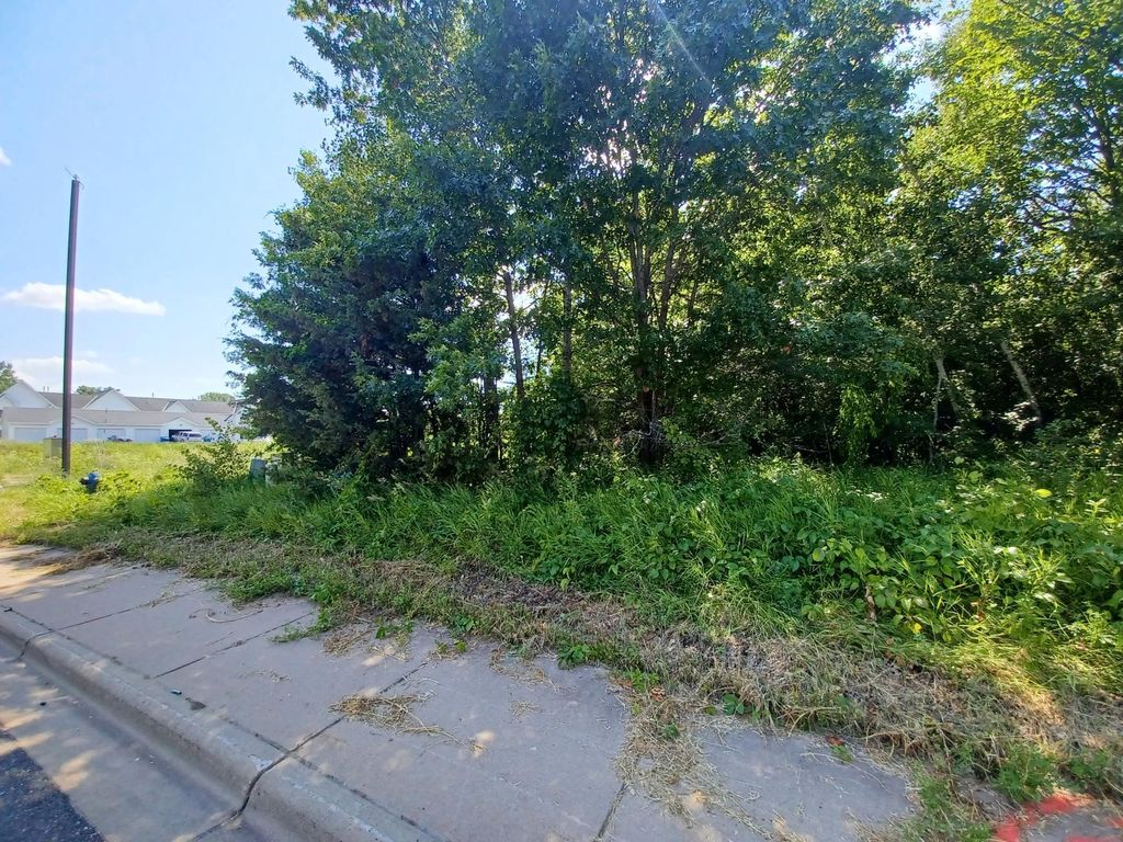 Photo of 38xxx Oakview Ave, North Branch, MN 55056 (MLS # 7058504)