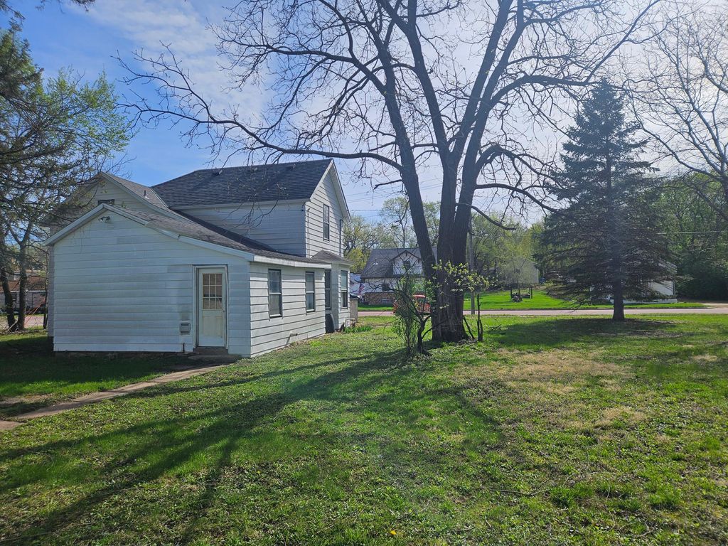 Photo of 241 Rice Street N, Kasota, MN 56050 (MLS # 7064445)