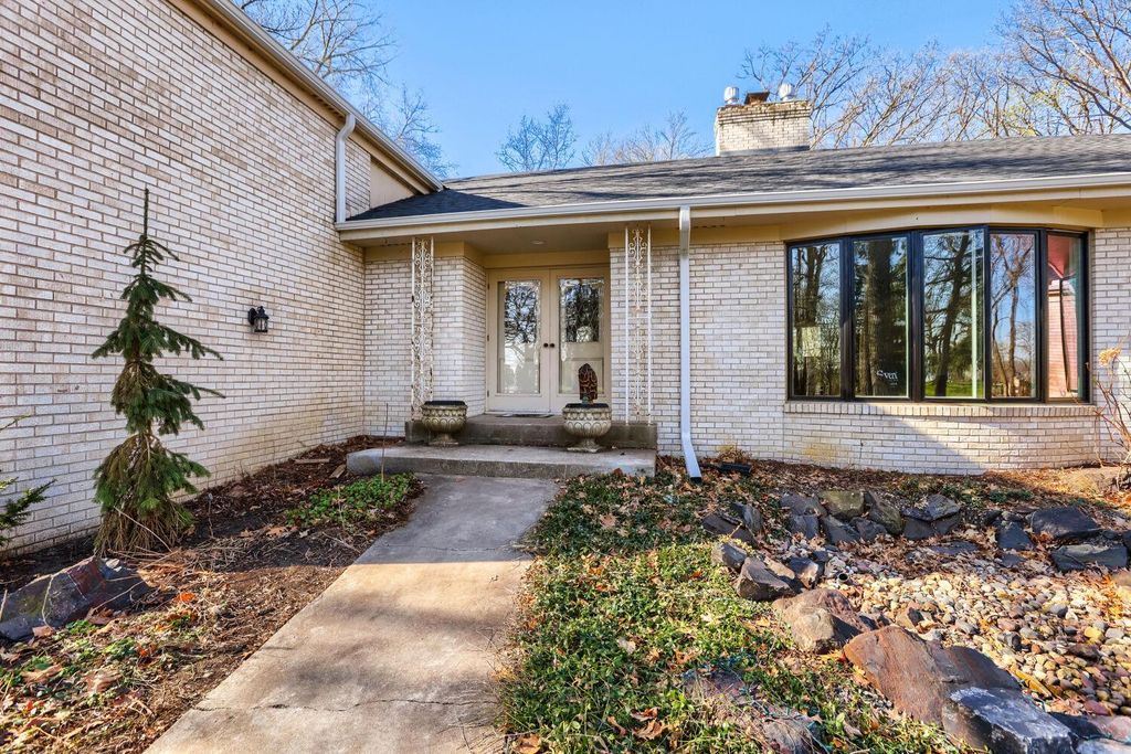 Photo of 23 Evergreen Road, North Oaks, MN 55127 (MLS # 7059578)