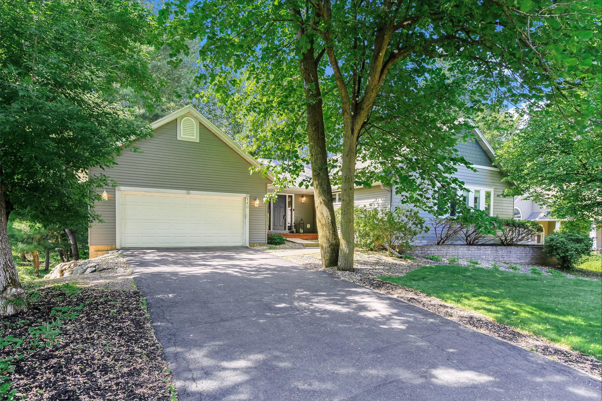140 Dahlia Street