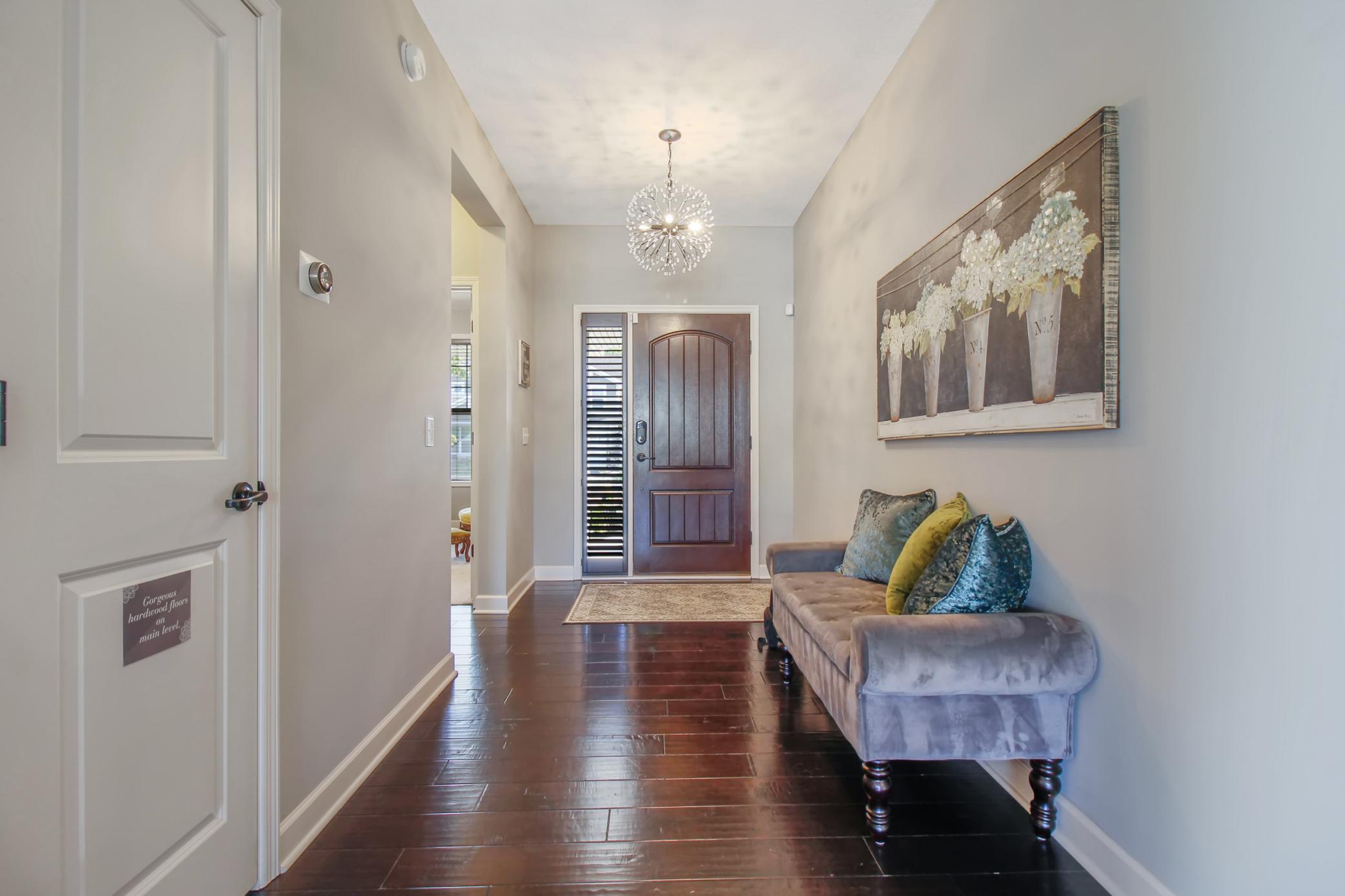 5156 Black Oaks Court N