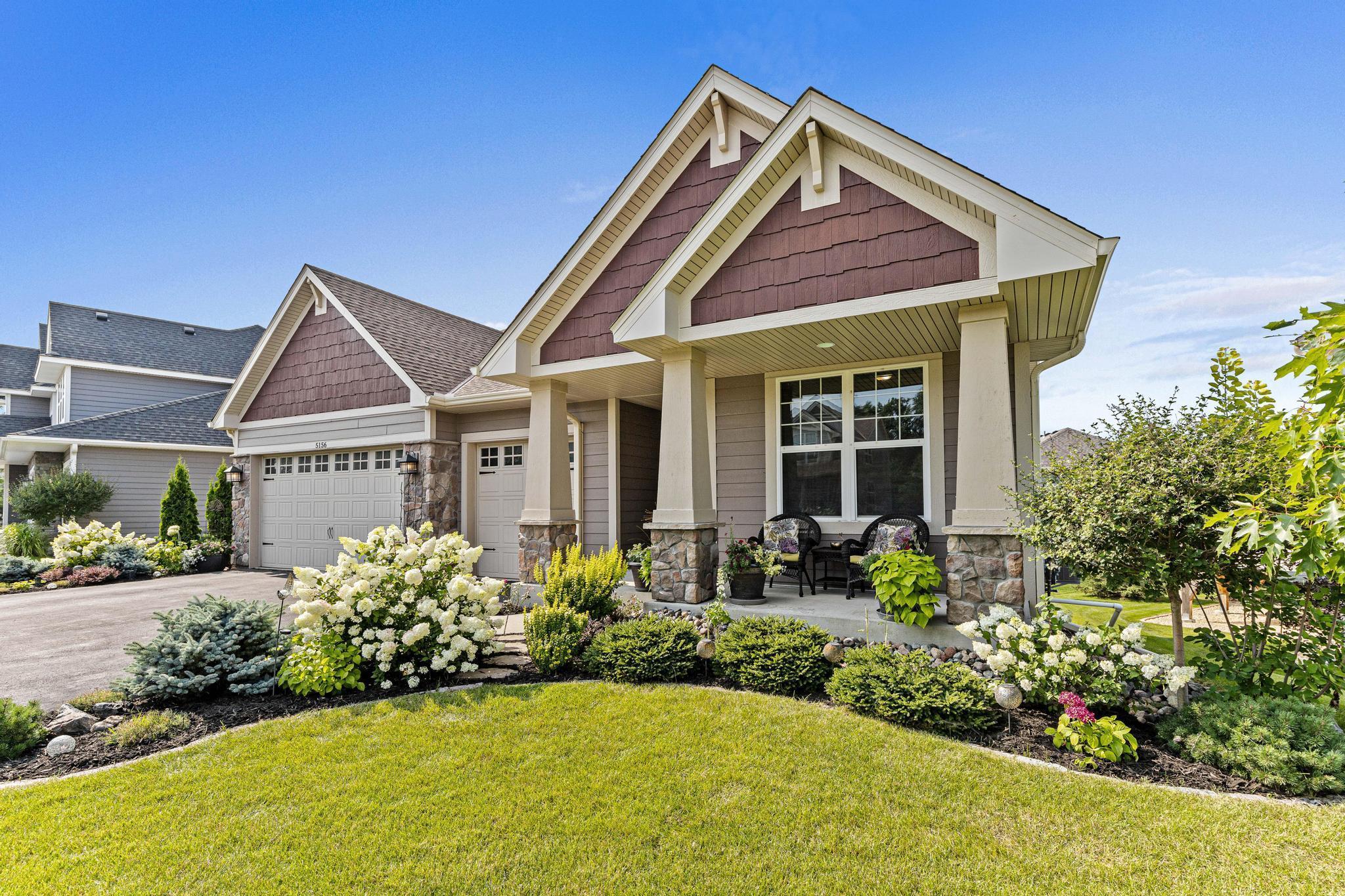 5156 Black Oaks Court N