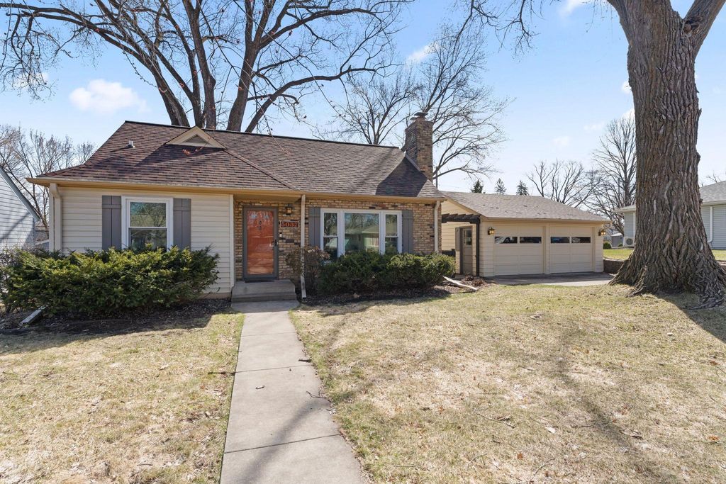 Photo of 5037 Oxford Avenue, Minneapolis, MN 55436 (MLS # 7047383)