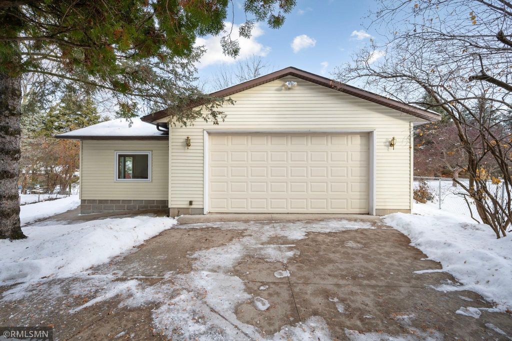 Photo of 15740 Harmony Way, Apple Valley, MN 55124 (MLS # 7004371)