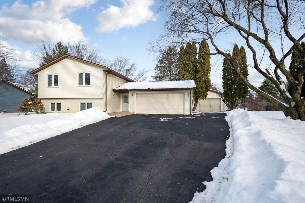 Photo of 15740 Harmony Way, Apple Valley, MN 55124 (MLS # 7004371)