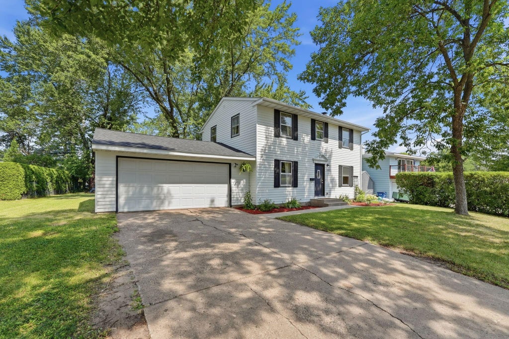 Photo of 1041 23rd Avenue N, Saint Cloud, MN 56303 (MLS # 7123167)