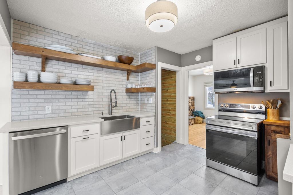 Photo of 6828 Corvallis Avenue N, Crystal, MN 55428 (MLS # 7001157)