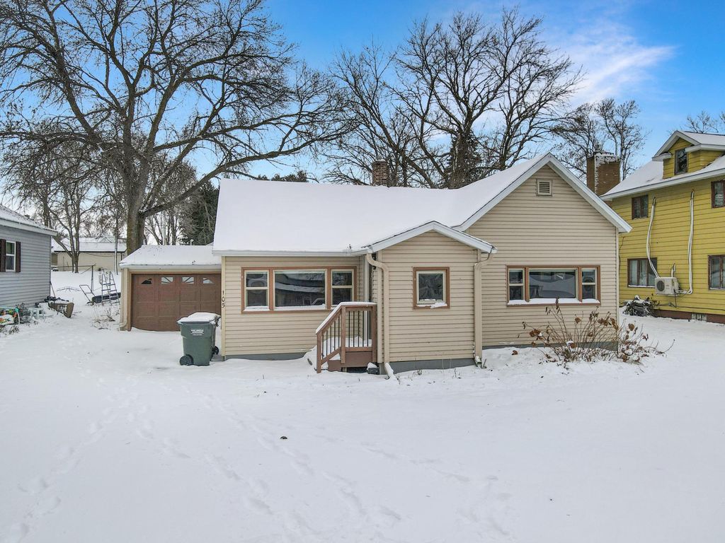 Photo of 105 W Main Street W, Osakis, MN 56360 (MLS # 6825032)