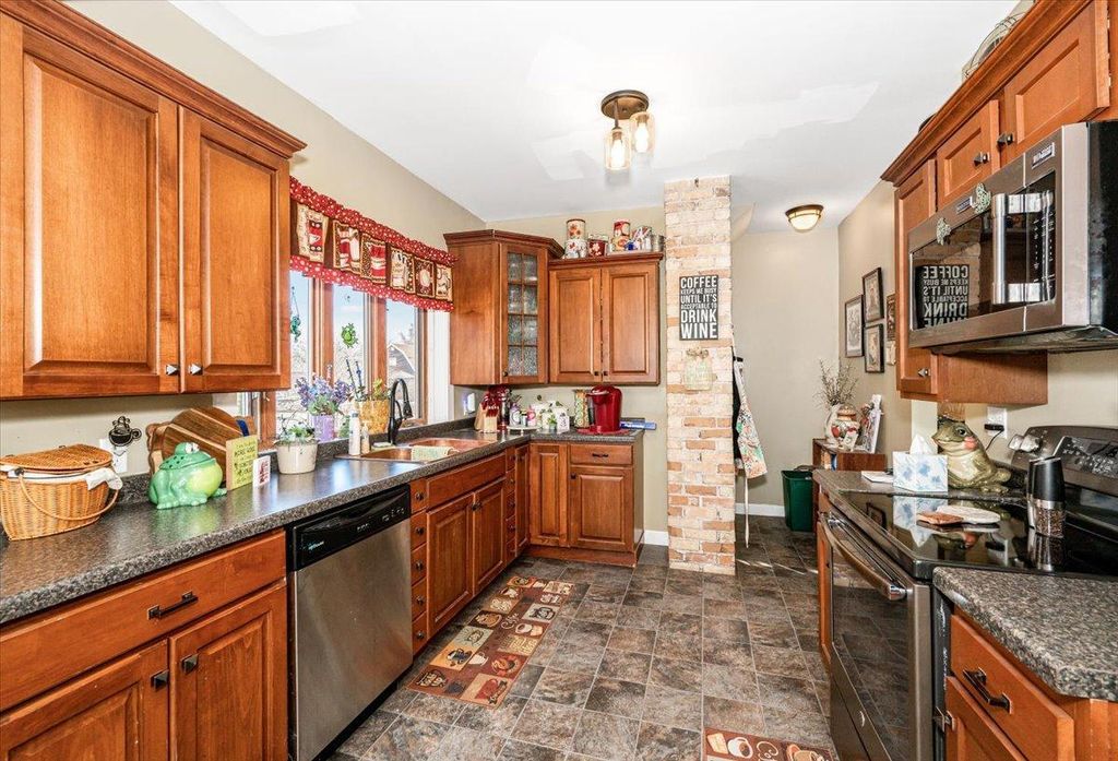 Photo of 2319 Tower Avenue, Superior, WI 54880 (MLS # 7030508)