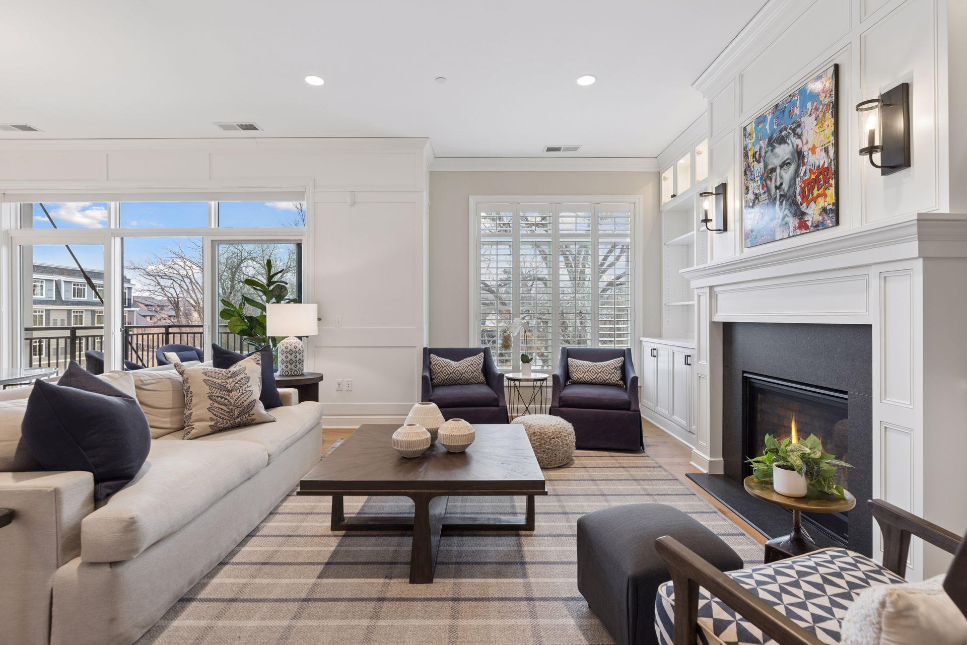 935 Lake Street E 309