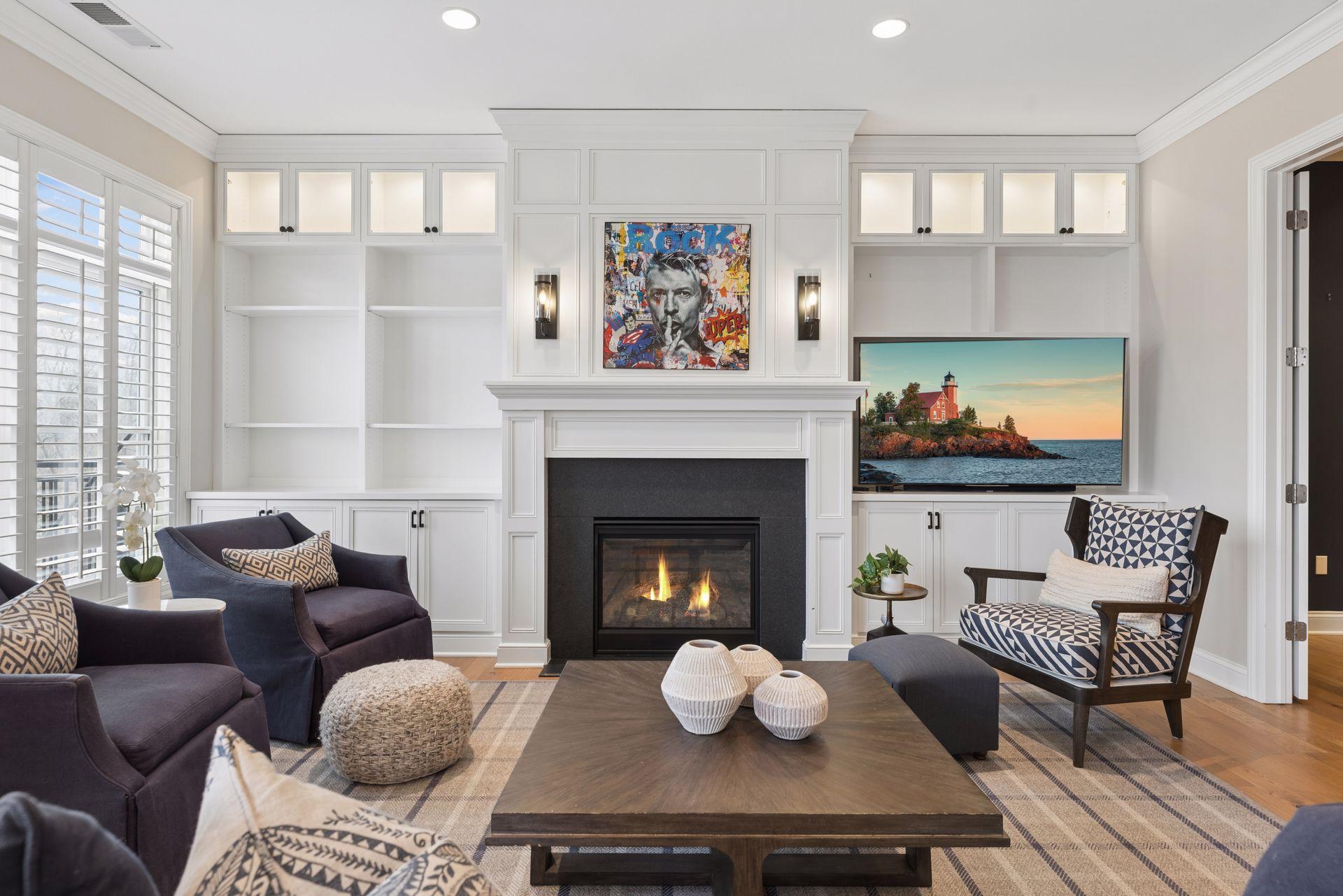 935 Lake Street E 309