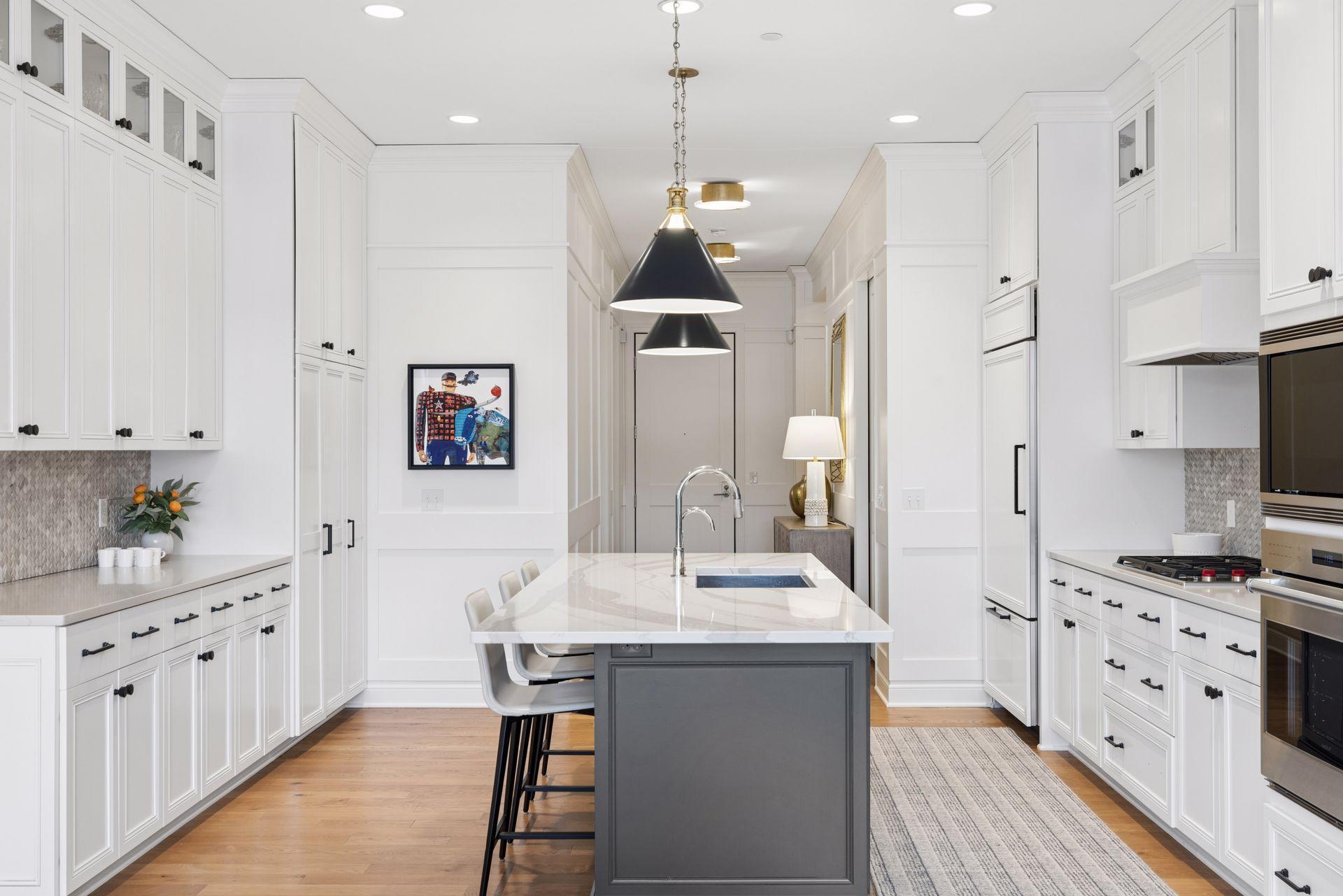 935 Lake Street E 309