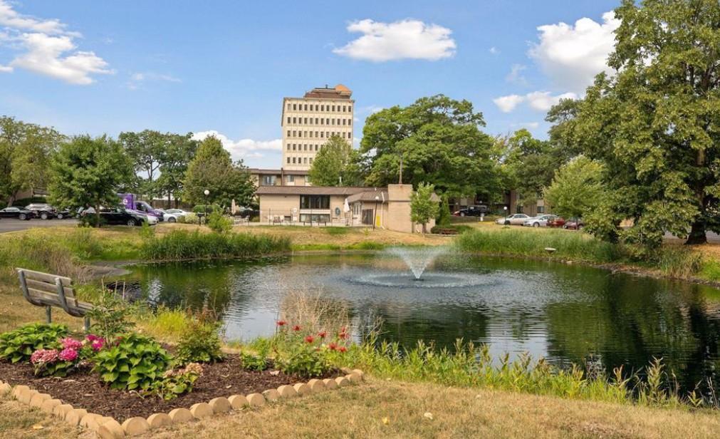 1640 Highway 36 W 345