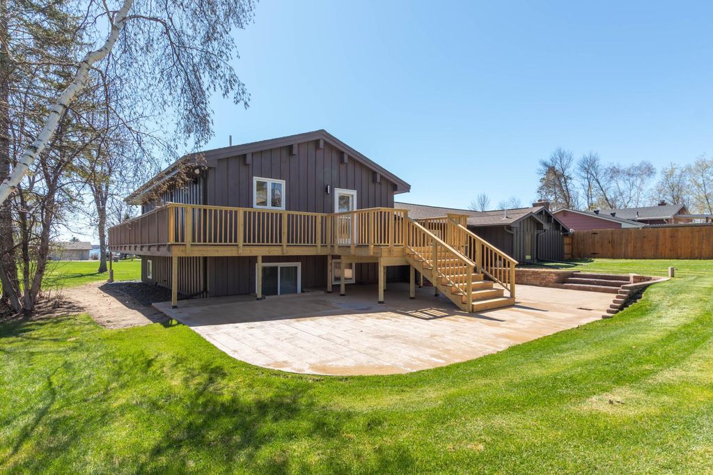 Photo of 3419 Birchmont Drive NE, Bemidji, MN 56601 (MLS # 7072180)