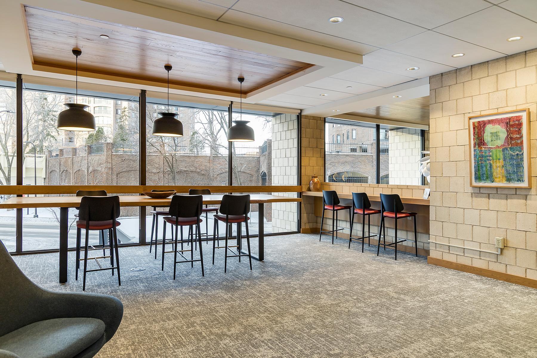 1225 Lasalle Avenue 501