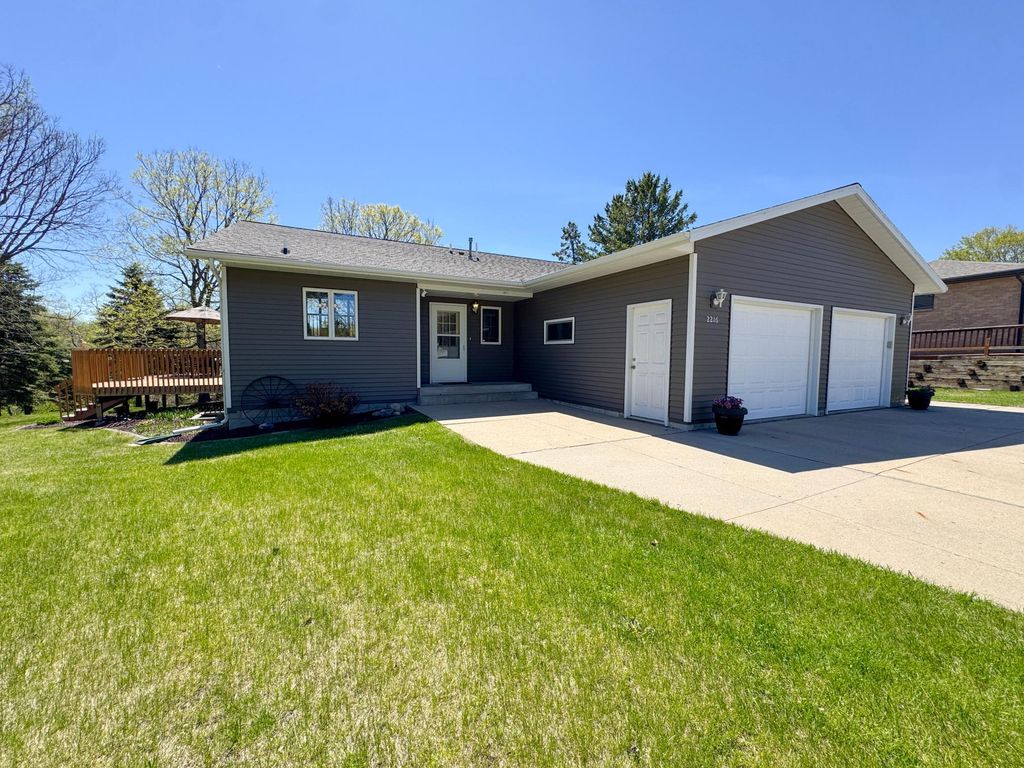 Photo of 2216 Ridgewood Drive, Fergus Falls, MN 56537 (MLS # 7074039)