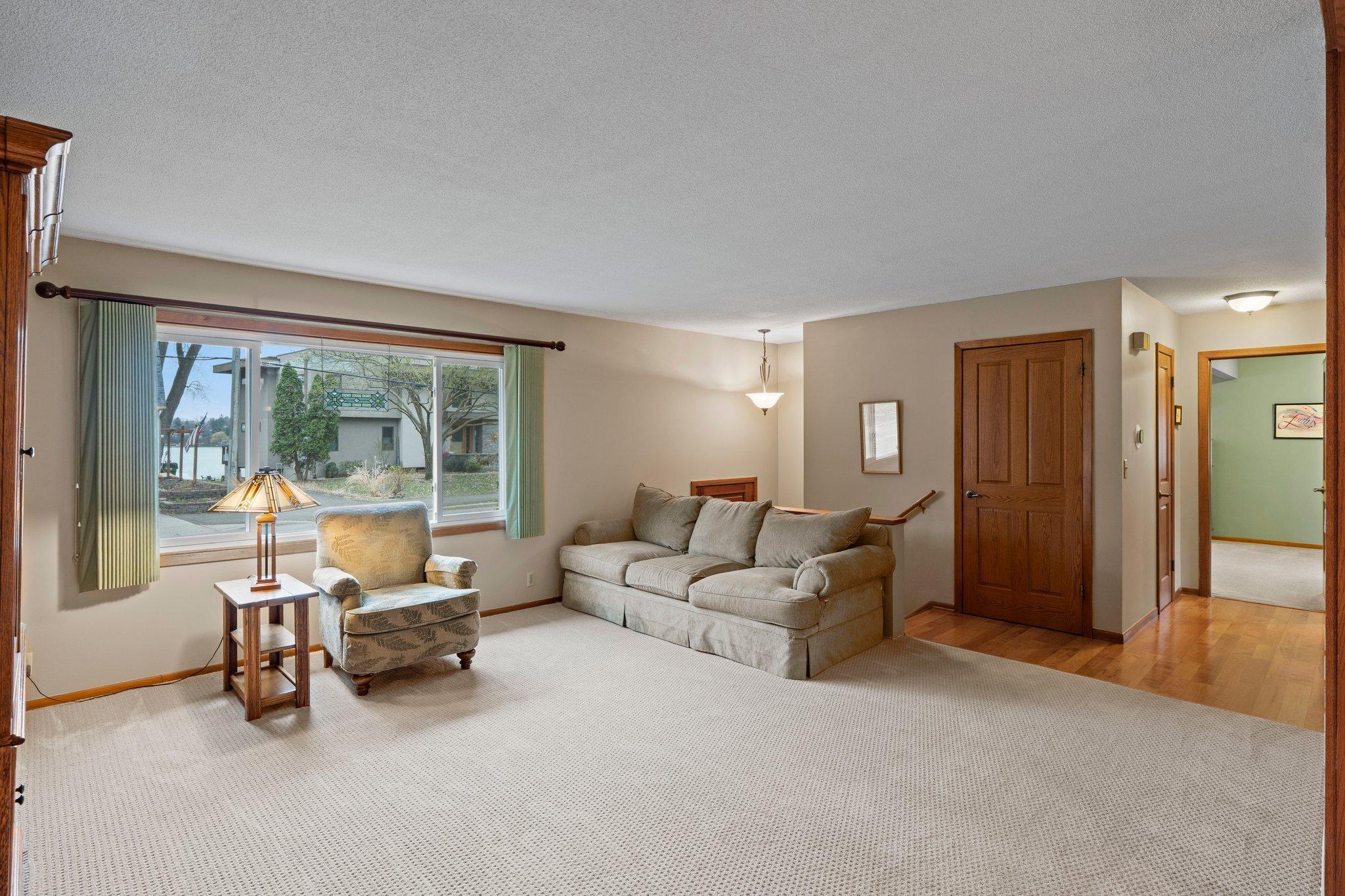 407 Mccarrons Boulevard N