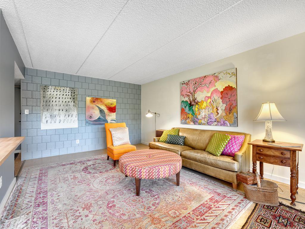 334 Cherokee Avenue 201