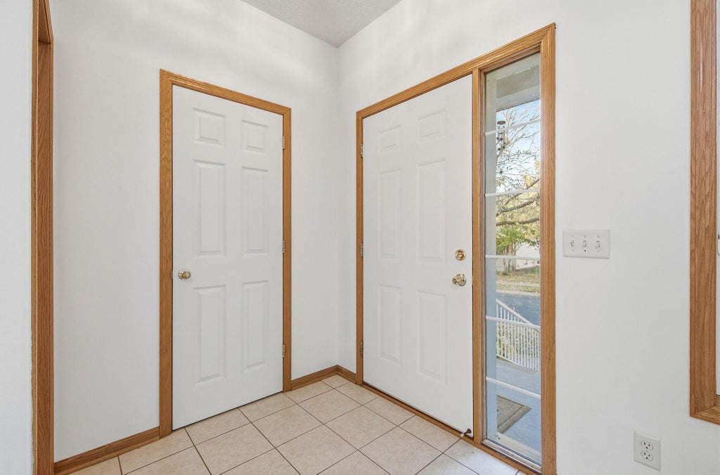 Photo of 9769 Gable Drive, Eden Prairie, MN 55347 (MLS # 7153038)