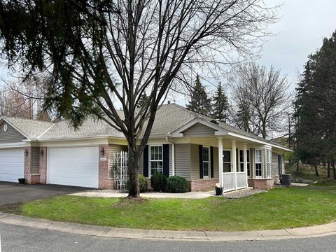 5297 Saint Albans Bay Circle Shorewood MN 55331