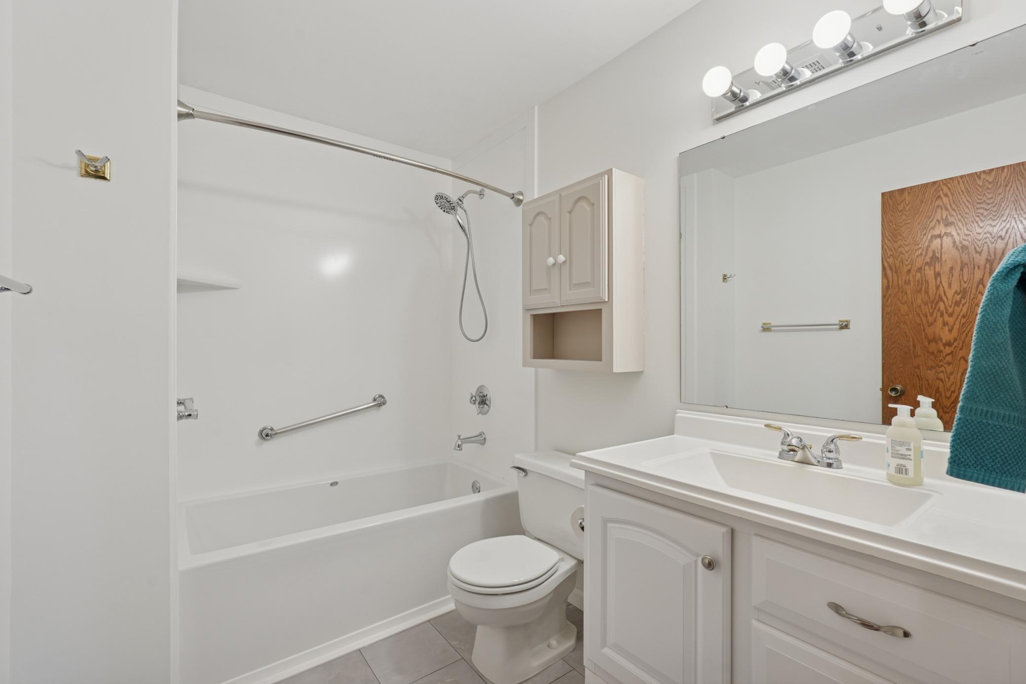 4370 Buckingham Court 1407