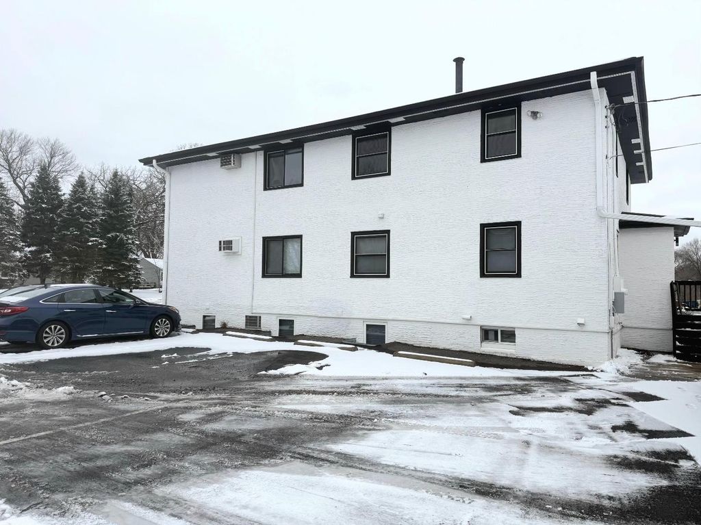 Photo of 2081 Hillview Road, Mounds View, MN 55112 (MLS # 7022472)